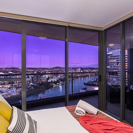 African Escape On Level 38 - Balcony With Views بريزبين المظهر الخارجي الصورة