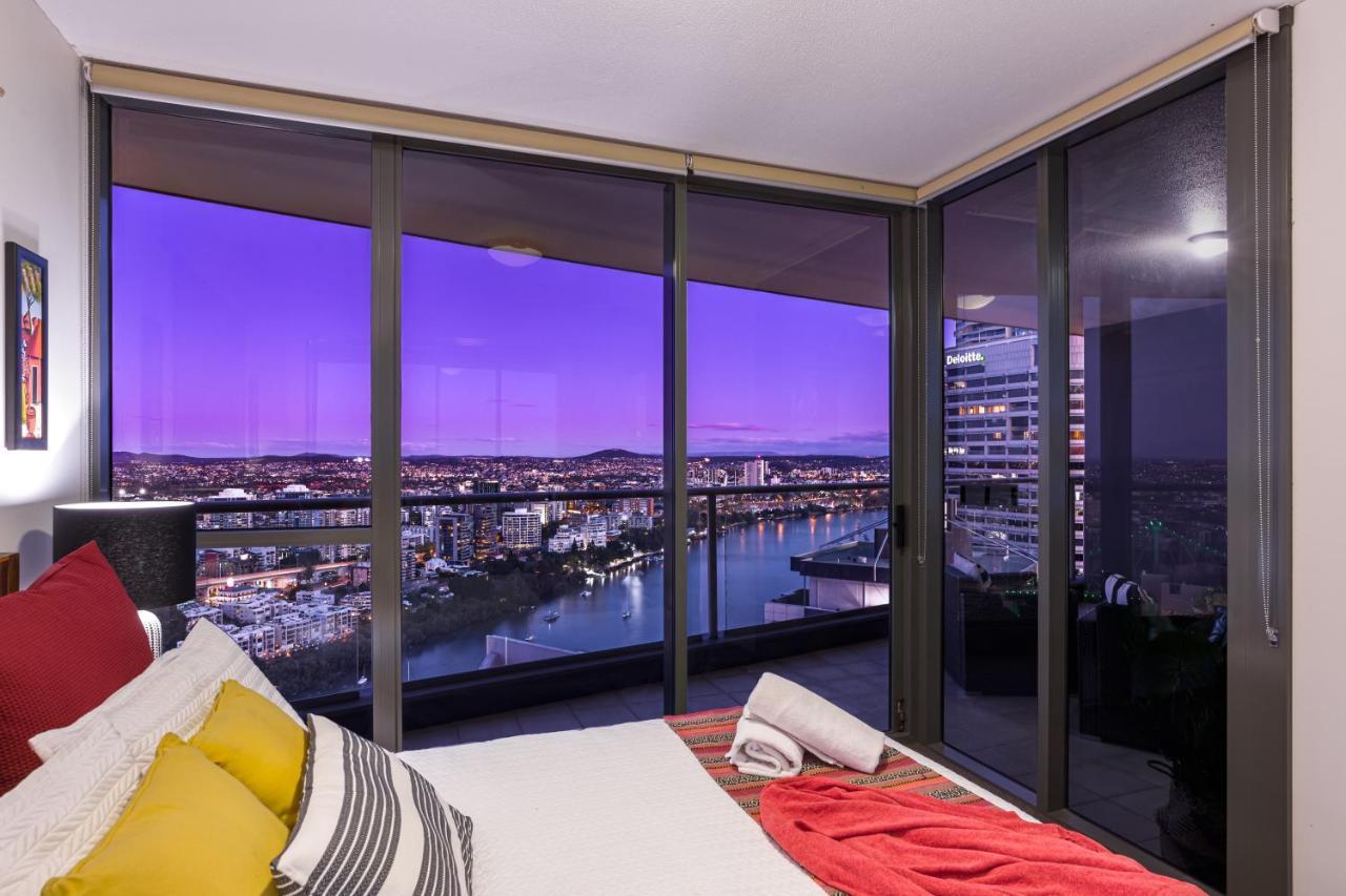 African Escape On Level 38 - Balcony With Views بريزبين المظهر الخارجي الصورة