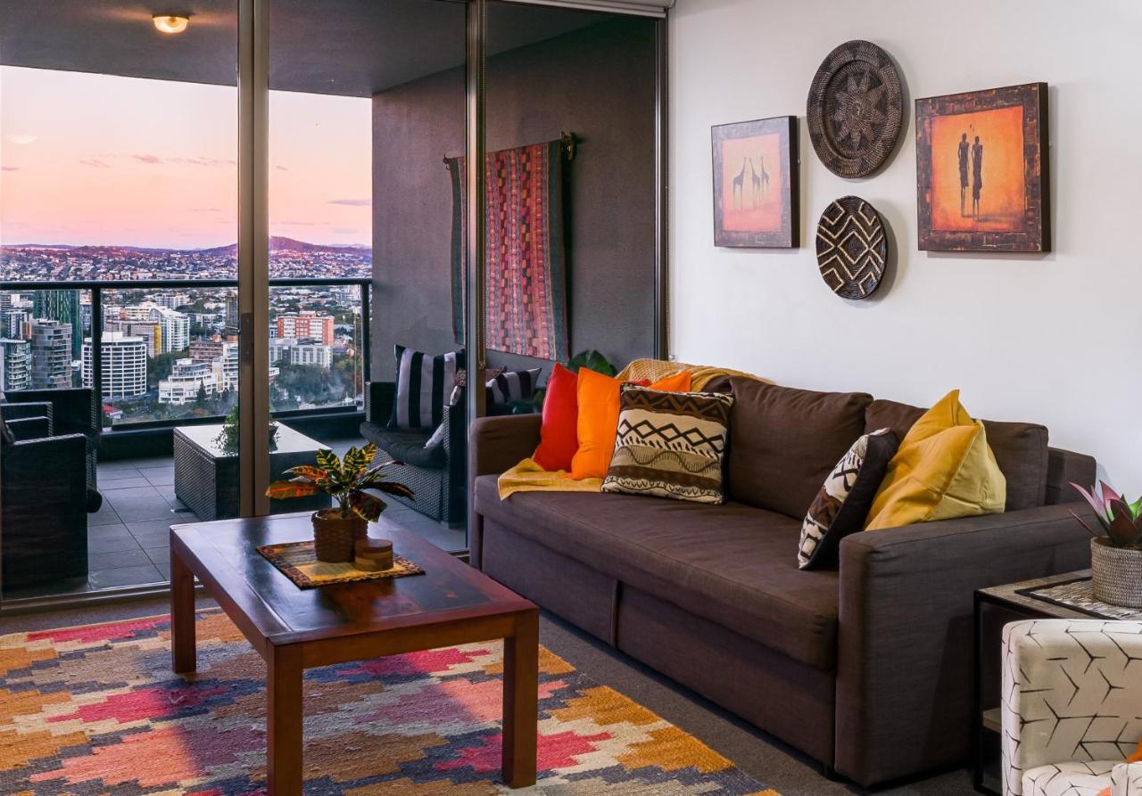 African Escape On Level 38 - Balcony With Views بريزبين المظهر الخارجي الصورة