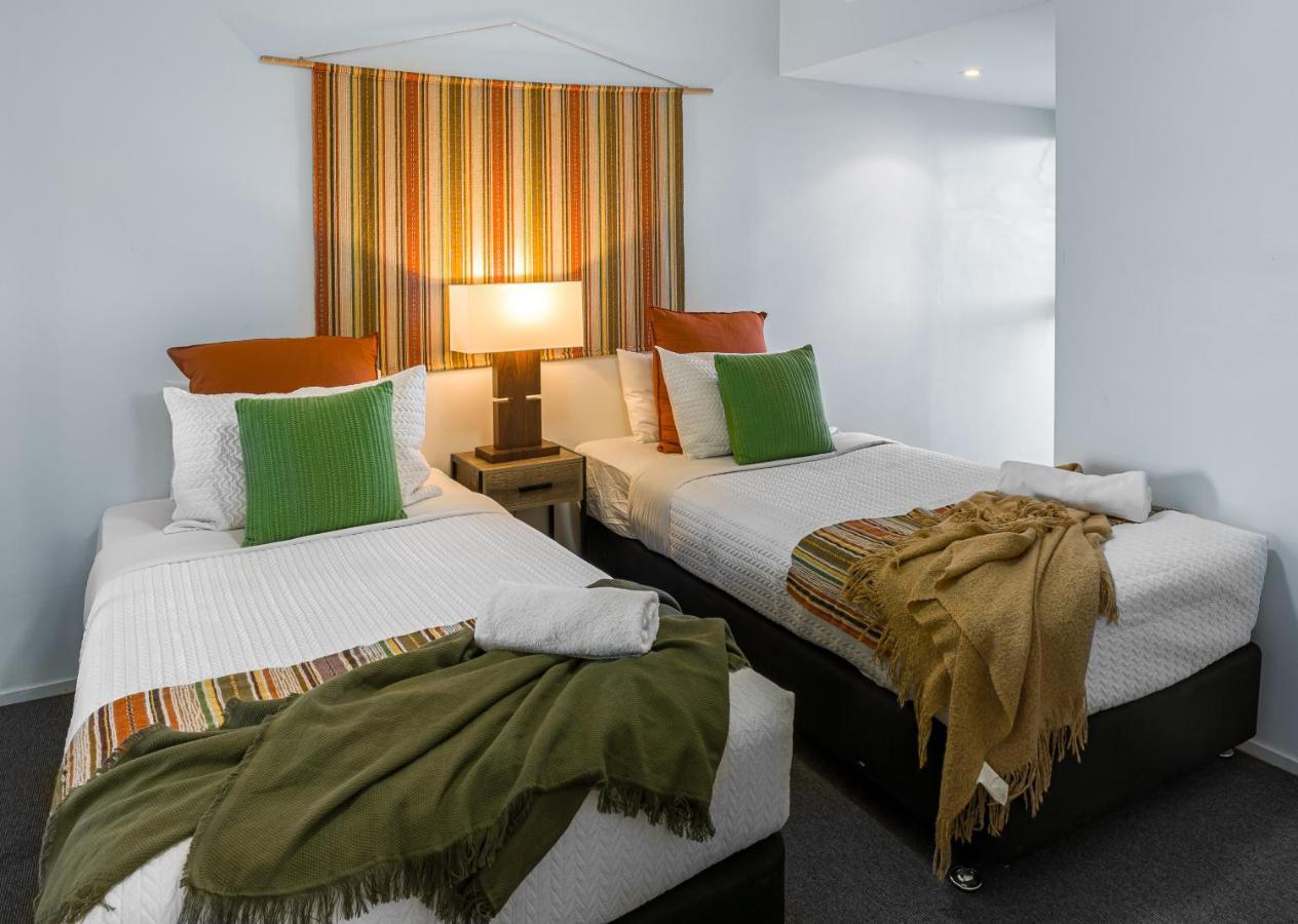 African Escape On Level 38 - Balcony With Views بريزبين المظهر الخارجي الصورة