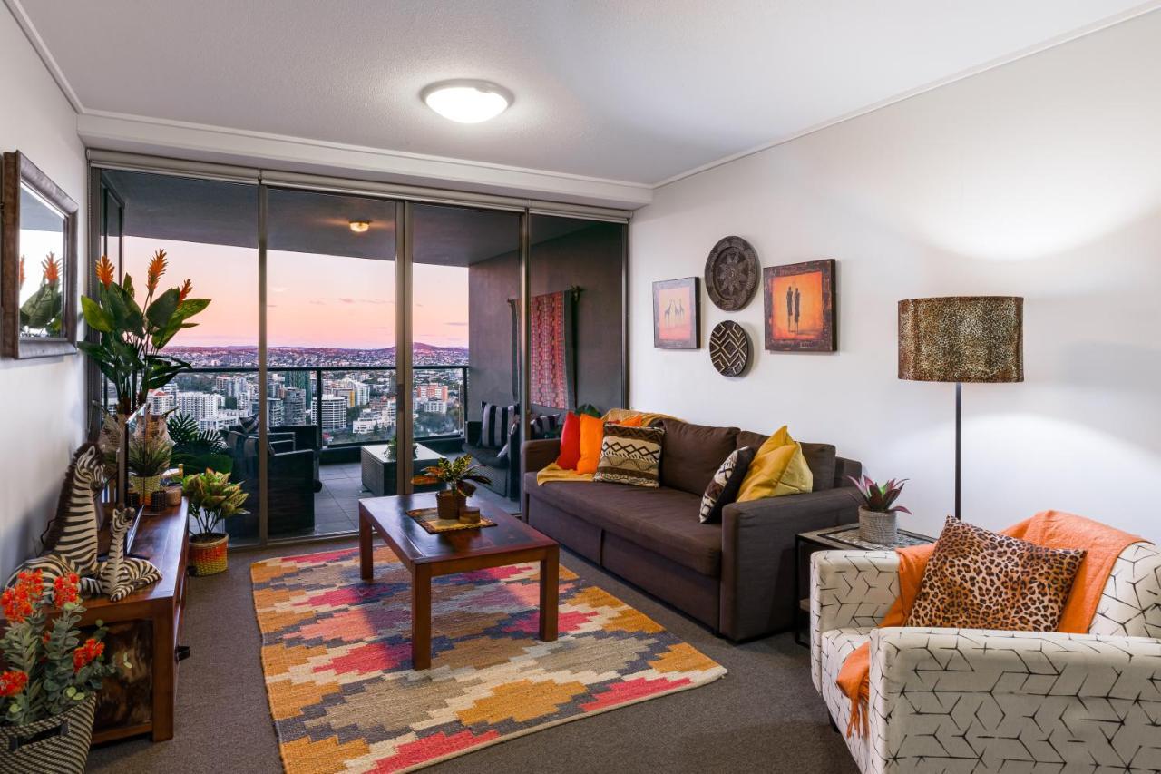 African Escape On Level 38 - Balcony With Views بريزبين المظهر الخارجي الصورة