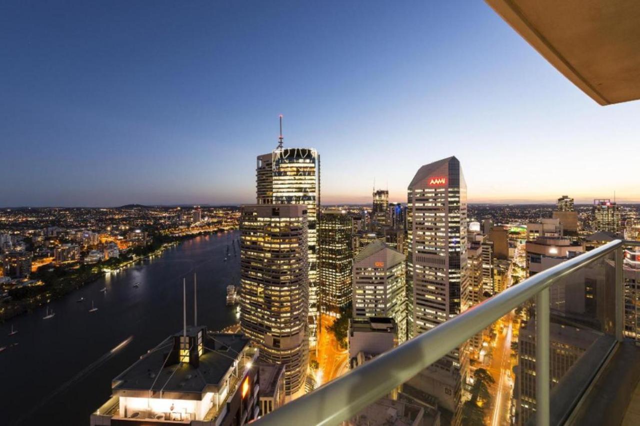 African Escape On Level 38 - Balcony With Views بريزبين المظهر الخارجي الصورة